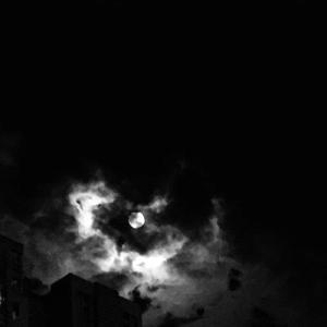 教室里强摁做开腿呻吟男男
